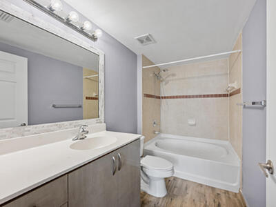 6410 Emerald Dunes Drive, West Palm Beach, FL 33411