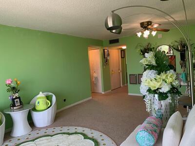 500 Executive Center Drive, West Palm Beach, FL 33401