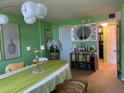 500 Executive Center Drive, West Palm Beach, FL 33401