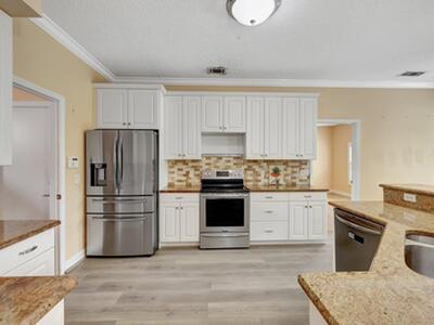 2426 SE Betty Road, Port Saint Lucie, FL 34952