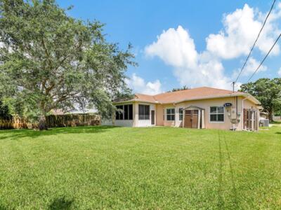 2426 SE Betty Road, Port Saint Lucie, FL 34952