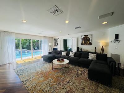 1728 NE 40th Street, Oakland Park, FL 33334