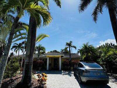 1728 NE 40th Street, Oakland Park, FL 33334