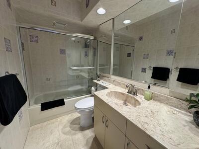 1728 NE 40th Street, Oakland Park, FL 33334