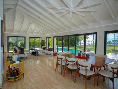 21 00, Casa de Campo, DR 22000