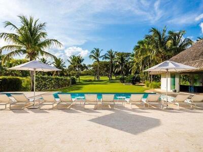 12 00, Casa de Campo, DR 22000