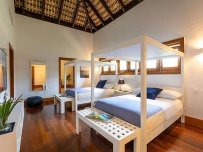 12 00, Casa de Campo, DR 22000