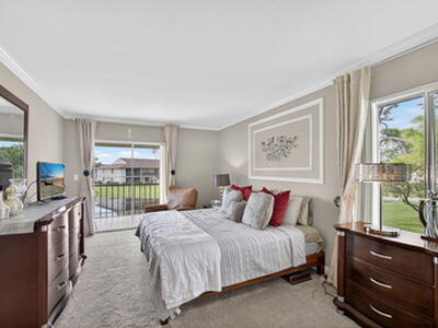 6485 Chasewood Drive, Jupiter, FL 33458