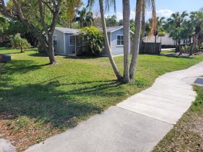 6423 SE Lillian Court, Stuart, FL 34997