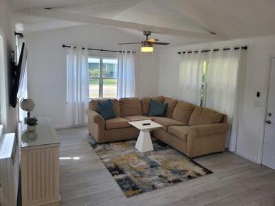 6423 SE Lillian Court, Stuart, FL 34997