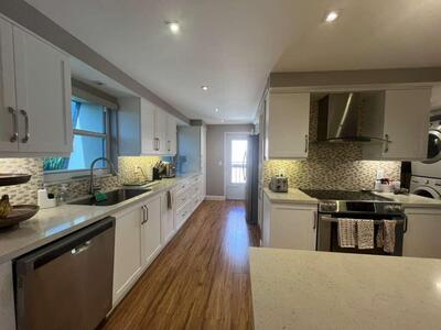 6300 NW 2nd Avenue, Boca Raton, FL 33487