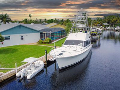 1360 SW Albatross Way