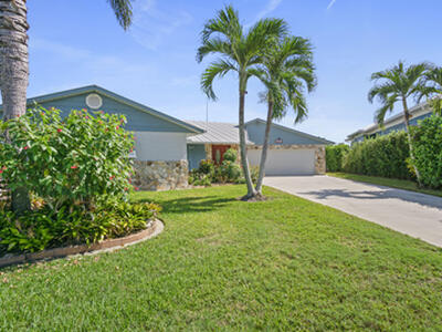 1360 SW Albatross Way, Palm City, FL 34990