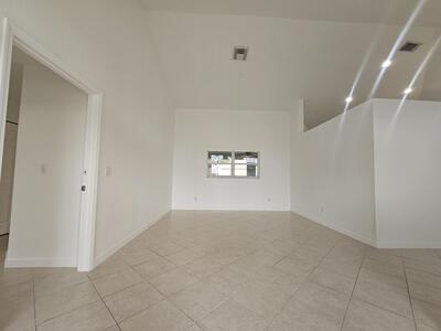 3215 SE Pinto Street, Port Saint Lucie, FL 34983