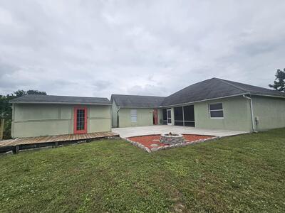 3215 SE Pinto Street, Port Saint Lucie, FL 34983