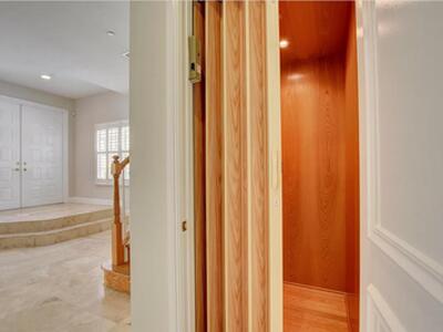 545 NE 69th Circle, Boca Raton, FL 33487