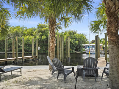 4832 SE Anchor Avenue SE, Stuart, FL 34997