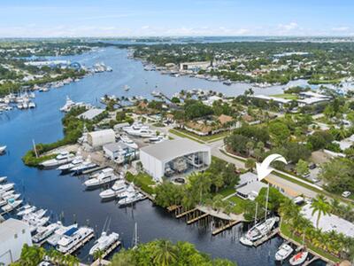 4832 SE Anchor Avenue SE, Stuart, FL 34997