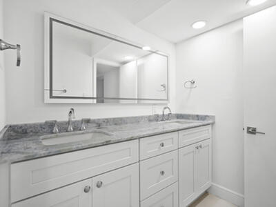 4832 SE Anchor Avenue SE, Stuart, FL 34997