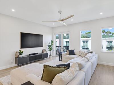 200 NE 2nd Avenue, Delray Beach, FL 33444