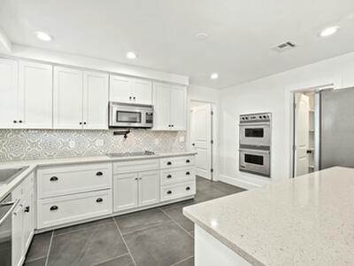 711 SW 25th Place, Boynton Beach, FL 33435