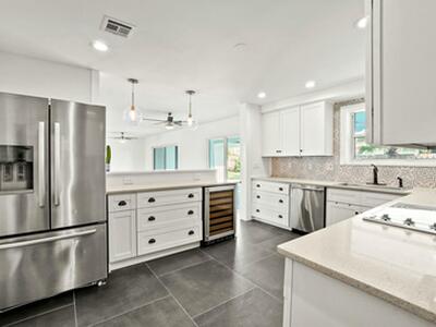 711 SW 25th Place, Boynton Beach, FL 33435