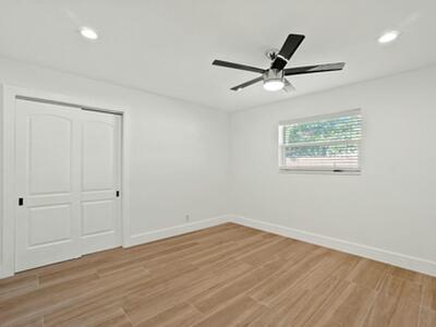 711 SW 25th Place, Boynton Beach, FL 33435