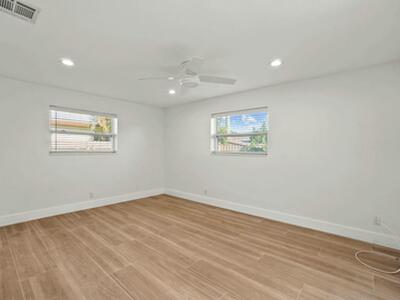 711 SW 25th Place, Boynton Beach, FL 33435