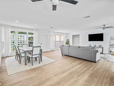 711 SW 25th Place, Boynton Beach, FL 33435