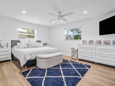 711 SW 25th Place, Boynton Beach, FL 33435