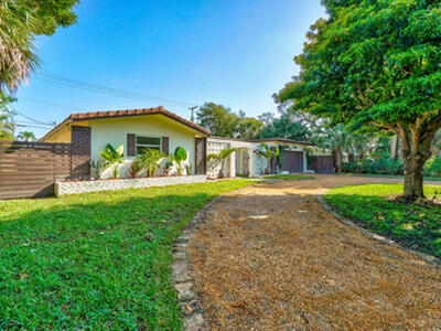 711 SW 25th Place, Boynton Beach, FL 33435