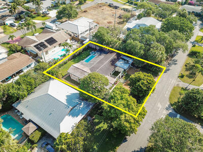 711 SW 25th Place, Boynton Beach, FL 33435