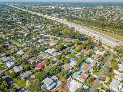 711 SW 25th Place, Boynton Beach, FL 33435