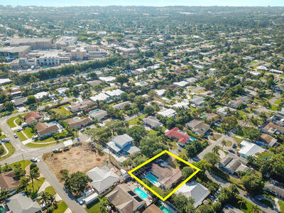 711 SW 25th Place, Boynton Beach, FL 33435