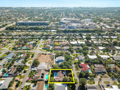 711 SW 25th Place, Boynton Beach, FL 33435