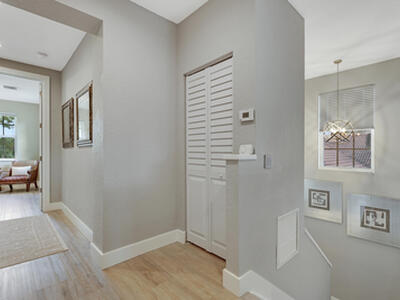 127 Via Castilla, Jupiter, FL 33458