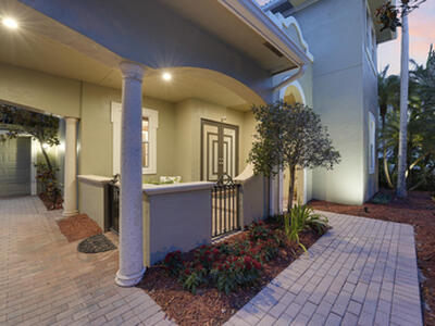 127 Via Castilla, Jupiter, FL 33458
