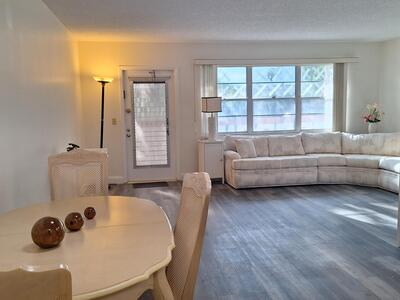 2092 Wolverton, Boca Raton, FL 33434