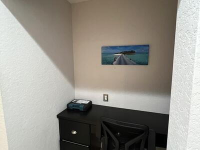 1640 Presidential Way, West Palm Beach, FL 33401