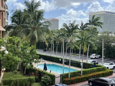 1640 Presidential Way, West Palm Beach, FL 33401