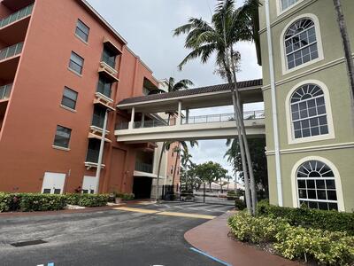 1640 Presidential Way, West Palm Beach, FL 33401