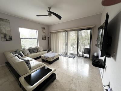 1640 Presidential Way, West Palm Beach, FL 33401