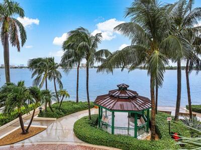 2650 Lake Shore Drive, Riviera Beach, FL 33404