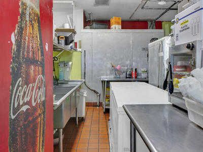 109 E Boynton Beach Boulevard, Boynton Beach, FL 33435