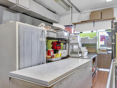 109 E Boynton Beach Boulevard, Boynton Beach, FL 33435