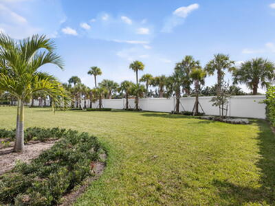 9288 Crestview Circle, Palm Beach Gardens, FL 33412