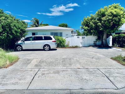 1420 N Federal Highway