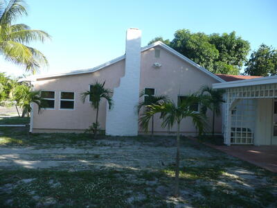 525 24th Avenue N, Lake Worth Beach, FL 33460