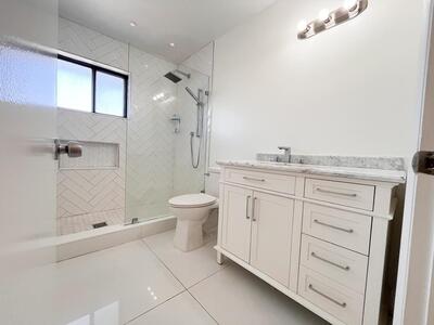 125 S Palmway Avenue, Lake Worth Beach, FL 33460