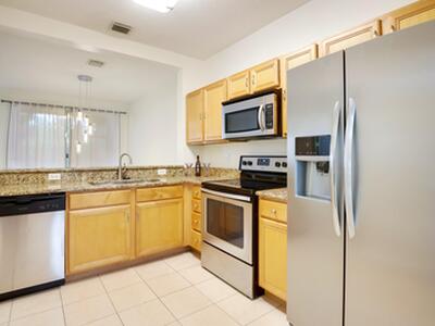 6420 Park Lake Circle, Boynton Beach, FL 33437